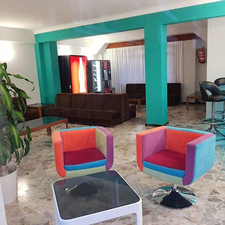 Hostal Rosi Laredo Bagian luar foto
