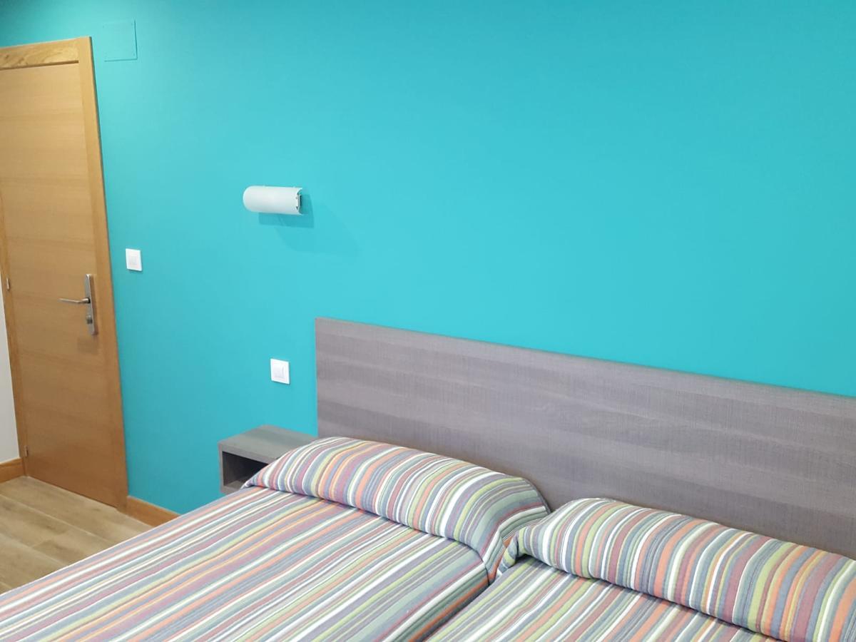 Hostal Rosi Laredo Bagian luar foto