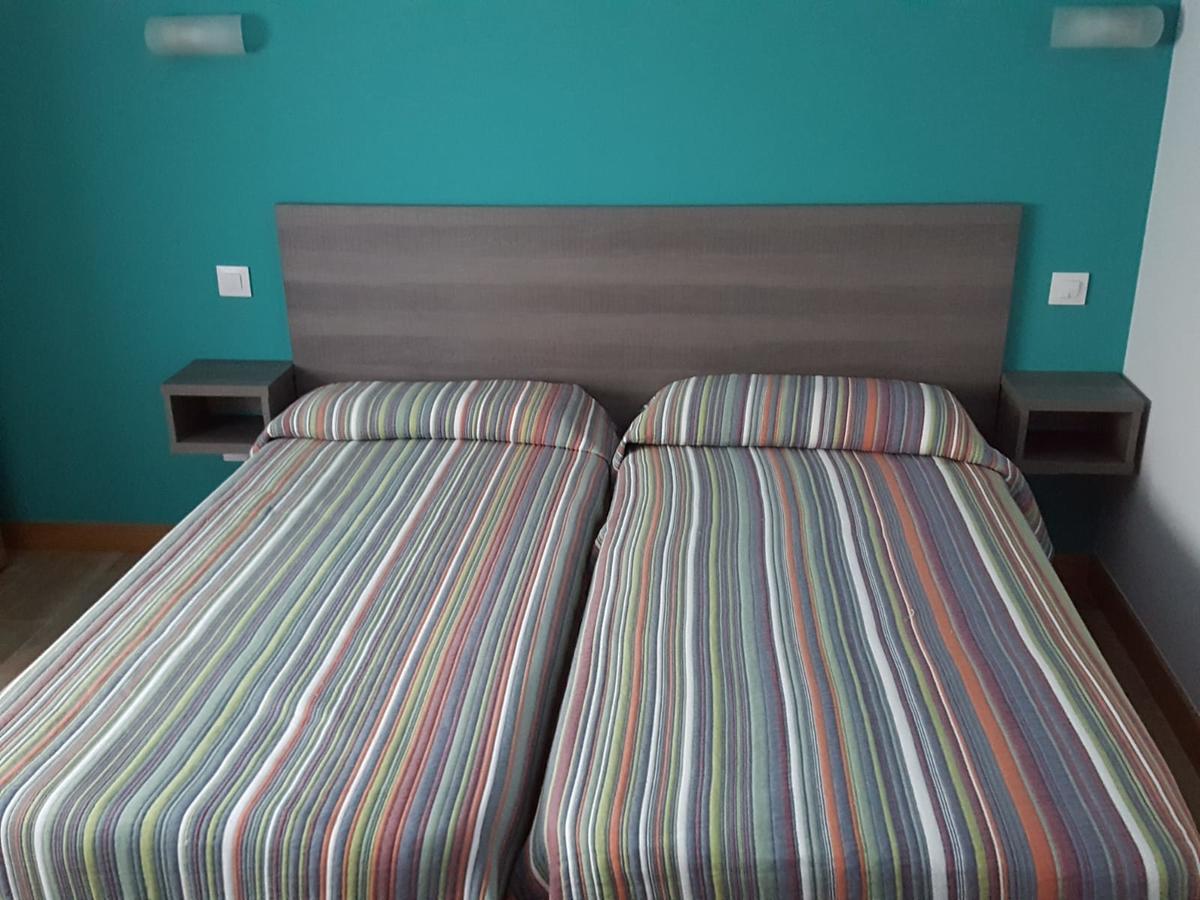 Hostal Rosi Laredo Bagian luar foto