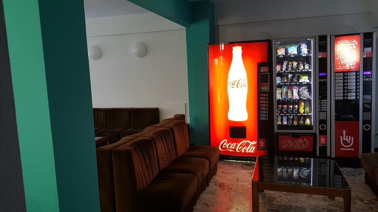Hostal Rosi Laredo Bagian luar foto
